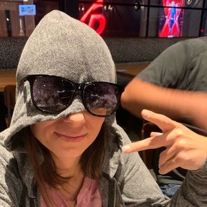 Meet your Posher, Stephanie